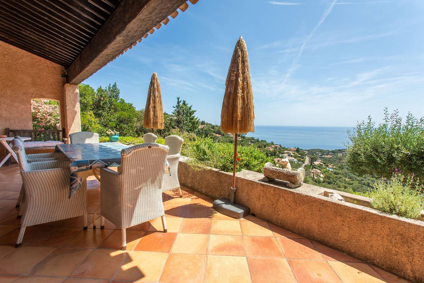 Holiday Home 'Villa Bellevue' with Sea View, Private Pool and Wi-Fi in Les Issambres, Roquebrune-sur-Argens