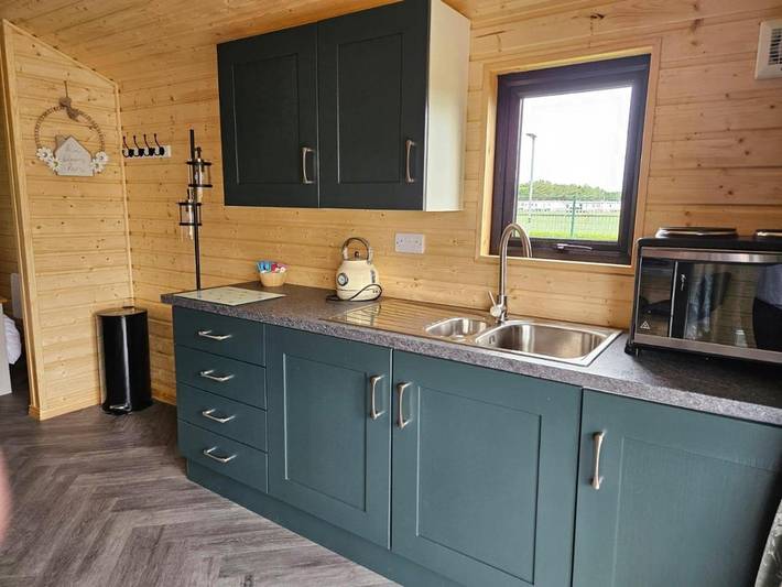 Camping für 4 Personen, mit Whirlpool und Garten in Nordirland - 3