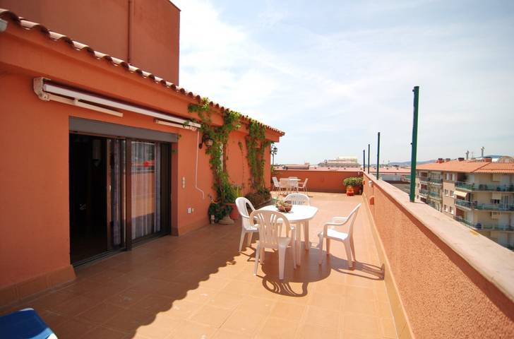 Ferienwohnung für 3 Personen, mit Terrasse und Garten sowie Pool in Santa Susanna - 3