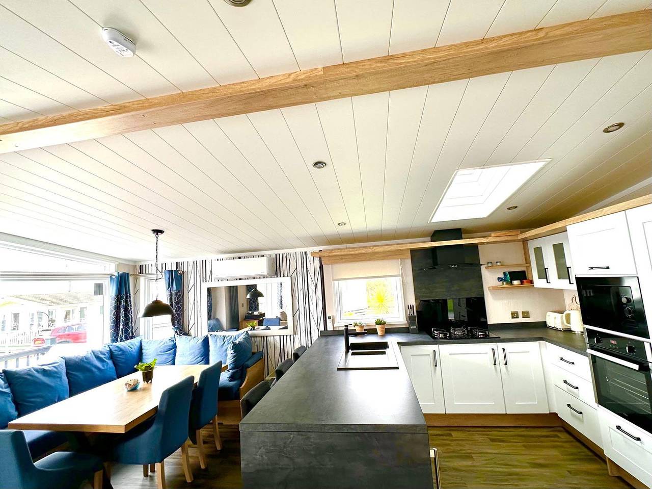 Tranquil 3 Bedroom  lodge  Manor Park Hunstanton in Hunstanton, Norfolk Coast
