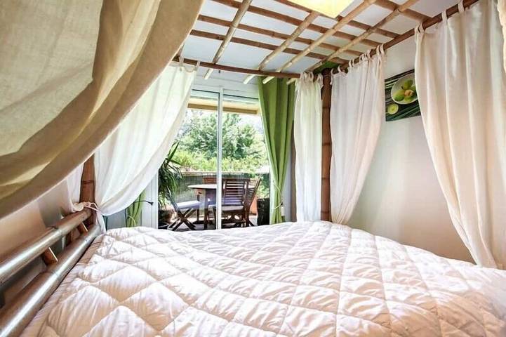 Gîte pour 5 personnes, avec balcon et jardin dans La Pointe-Rouge - 2