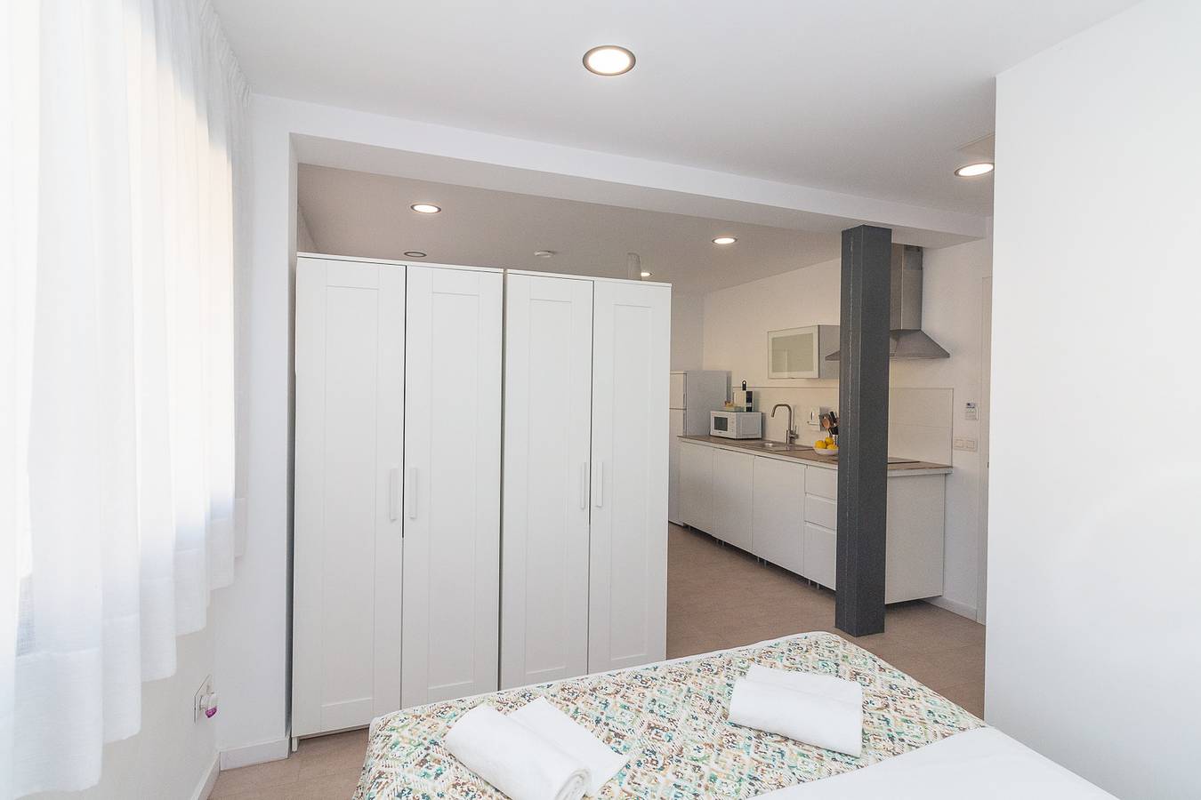 Apartamento entero, Reig 2. Studio up to 2 people. Valencia in Valencia, Costa de Valencia