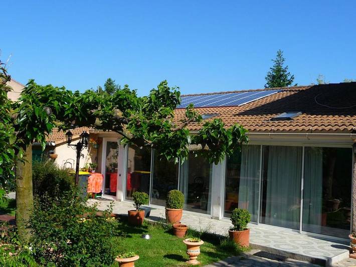 Gîte pour 5 personnes, avec piscine ainsi que jardin et vue, adapté aux familles à Bédarrides - 3