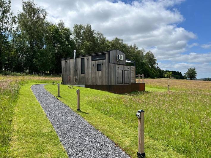 Location de vacances pour 2 personnes, avec vue ainsi que jardin et terrasse dans Redu - 2
