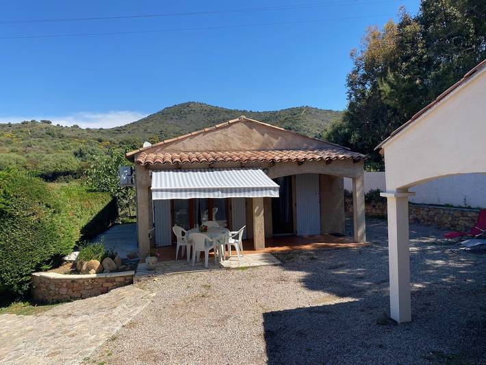 Gîte pour 4 personnes, avec jardin et terrasse dans Sagone