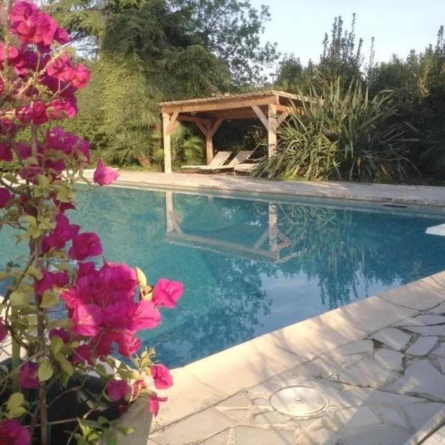 Casa de vacaciones para 2 personas, con piscina además de jardín y balcón - 1