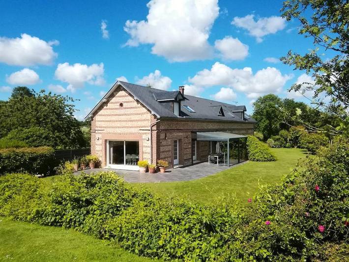 Location de vacances pour 8 personnes, avec vue et jardin à Saint-Aubin-Routot