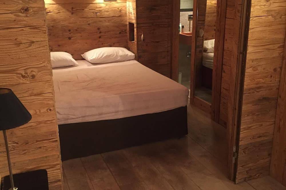 Entire apartment, Stunning Verbier 3 bedroomed in center sleeps 5-8 in Bagnes, Wallisian Alps
