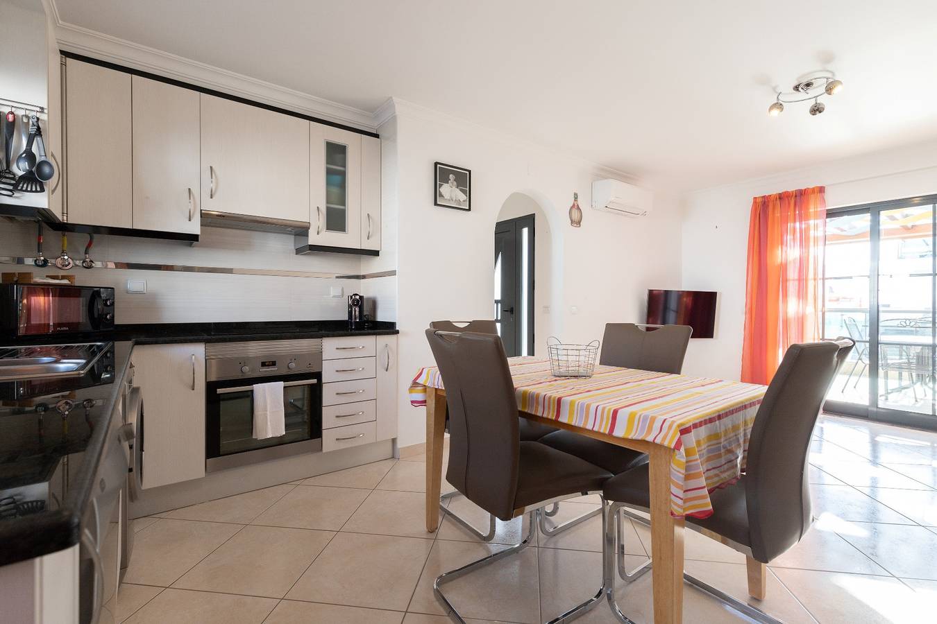 Ganze Wohnung, Apartamento em condomínio com piscina a 100m da praia by Algarvemanta (6T3) in Manta Rota, Parque Natural da Ria Formosa