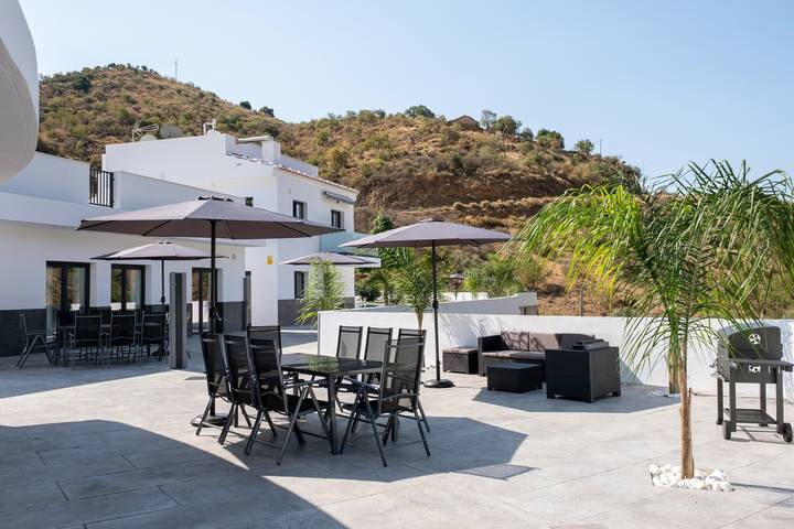 Ferienhaus 'Era Del Puerto Komplettanlage' mit Bergblick und Klimaanlage in Totalán, Cordillera Penibética