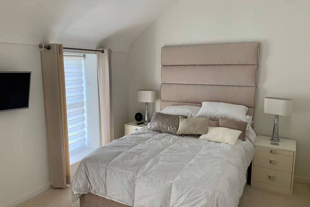 Luxury seafront home in Rhos-on-Sea in Rhos on Sea, Conwy region