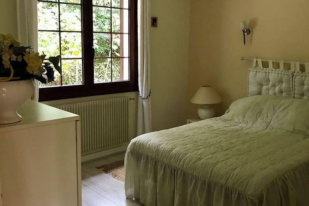 Detached house in a green setting. in Ascain, Bayonne region