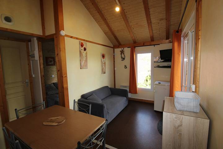 Chalet pour 4 personnes, avec vue sur le lac et jardin dans le Jura - 3