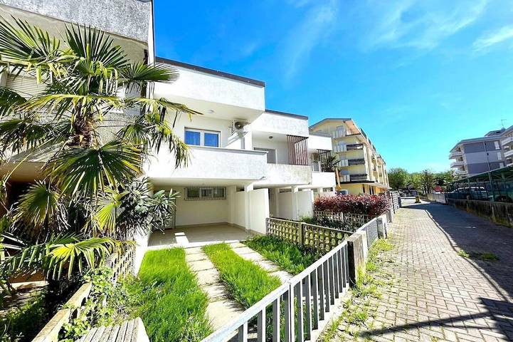 Holiday home for 6 people, with terrace, with pets - 1