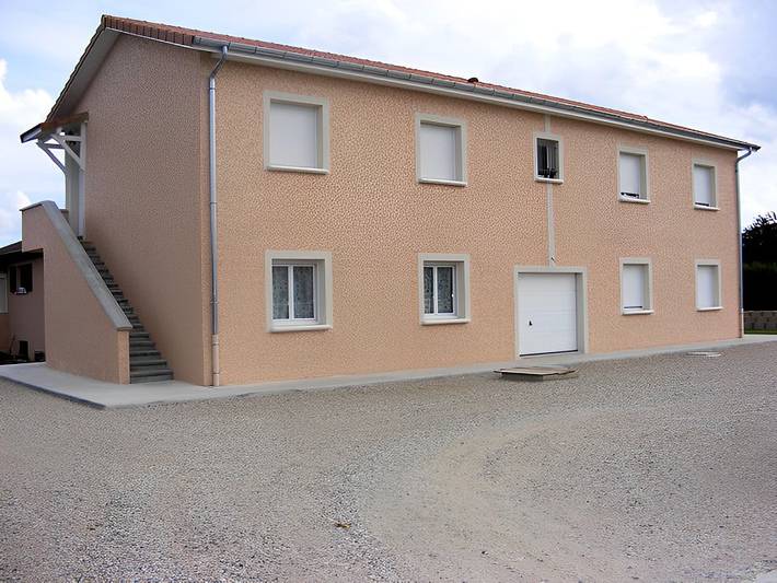 Gîte pour 3 personnes dans Blyes