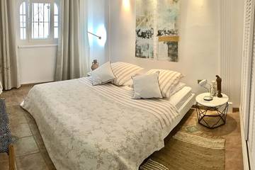 Apartment for 4 People in Santa Eulària des Riu, East Ibiza, Photo 1
