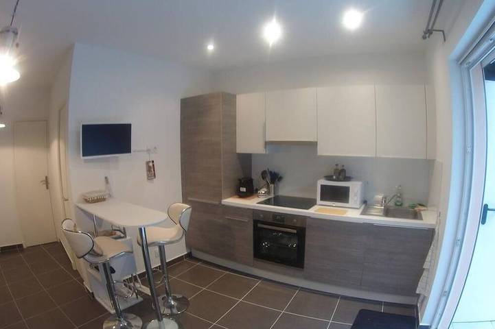 Location de vacances pour 4 personnes, avec terrasse à Beausoleil