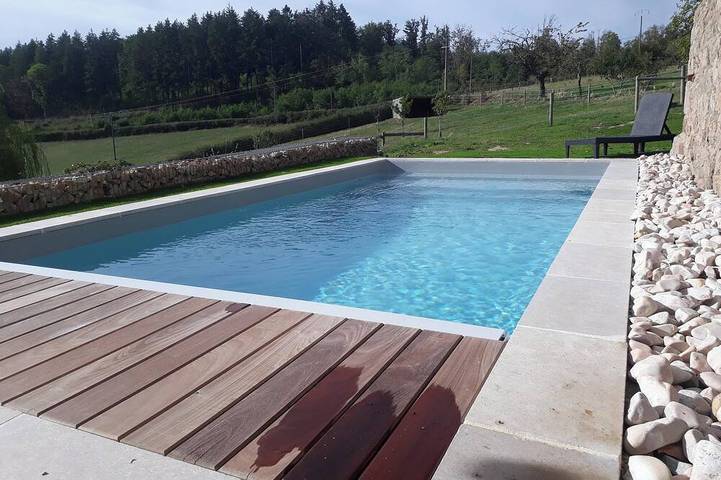 Location de vacances pour 4 personnes, avec Balcon/Terrasse et Terrasse dans La Vineuse sur Fregande