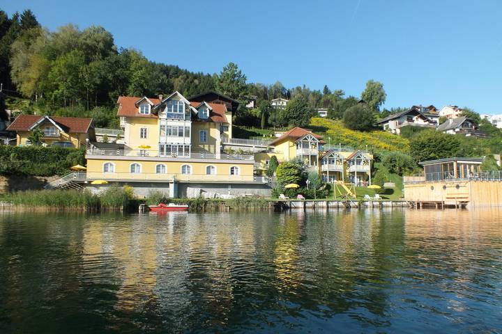 Ferienwohnung für 4 Personen, mit Terrasse und Garten sowie Pool und Sauna