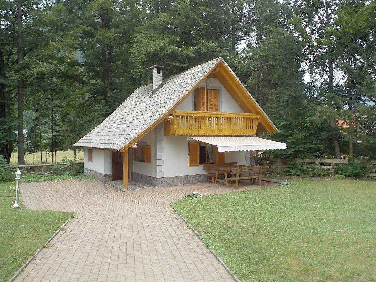 Two-Bedroom Townhouse in Kranjska Gora, Park Narodowy Triglav