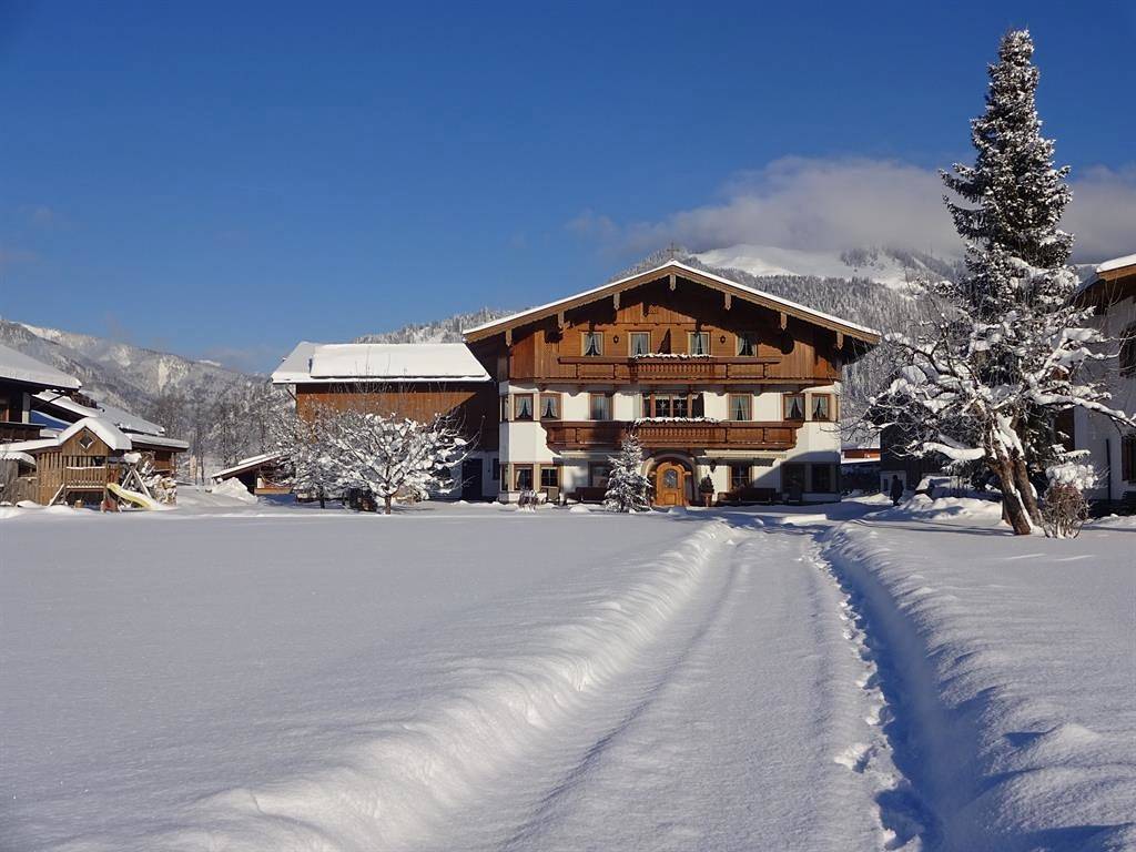 Ganze Ferienwohnung, Apartment "Taubensee" /2 Schlafräume/Dusche, Wc in Kössen, Kaiserwinkl