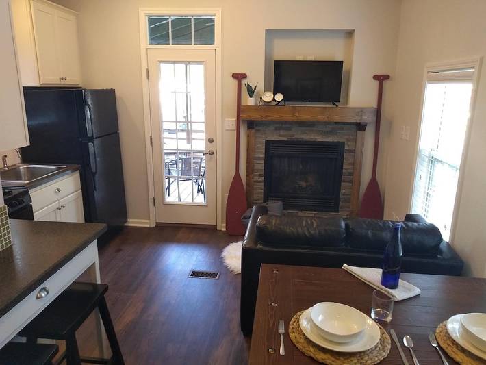 Vacation rental for 7 people, with pool and terrace in Queensbury