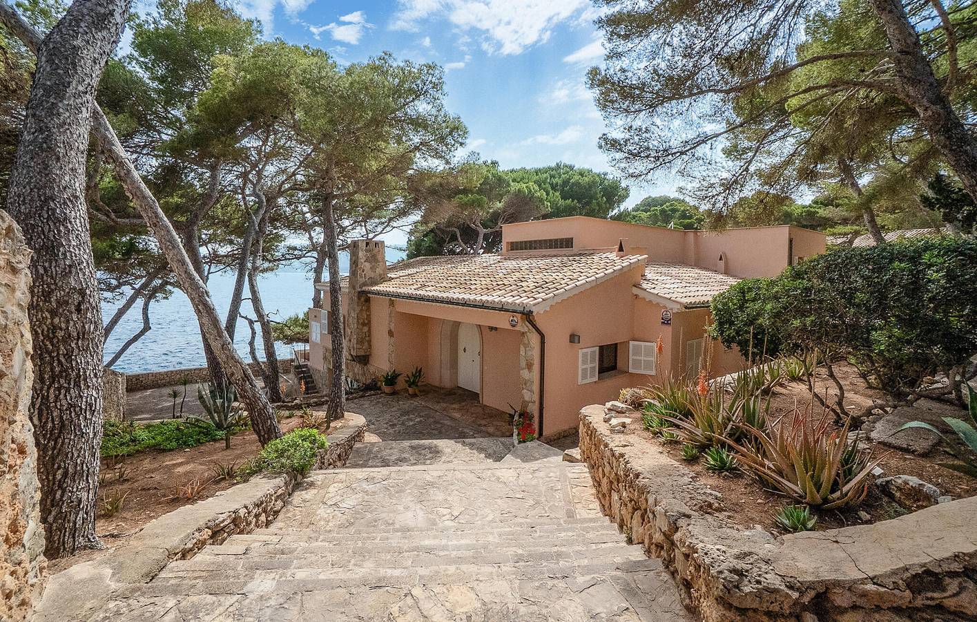 Apartment mit Meerblick, Pool, Küche und AC in Strandnähe in Cala Ratjada, Capdepera