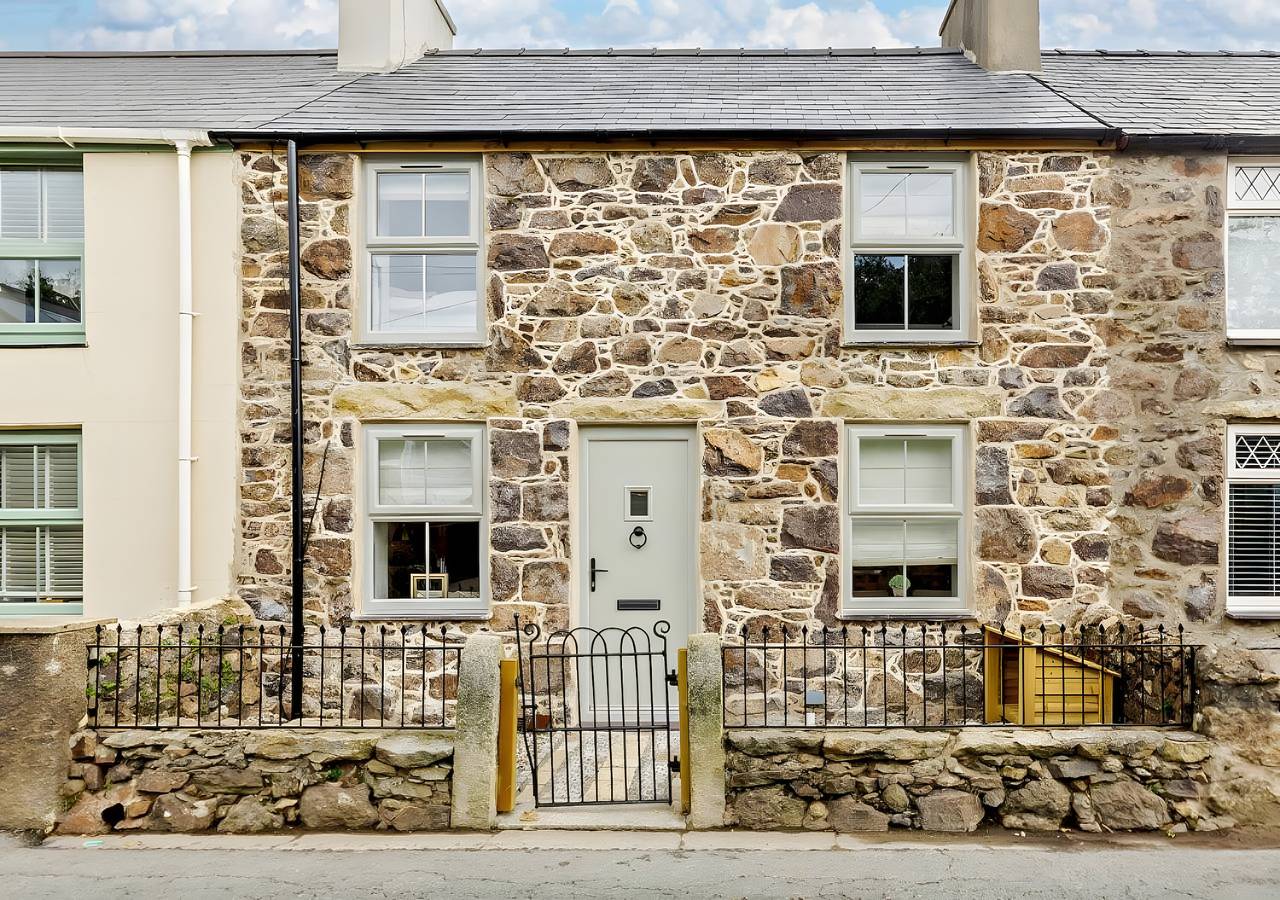 Cottage for 4 people with garden in Llanbedrog, Gwynedd
