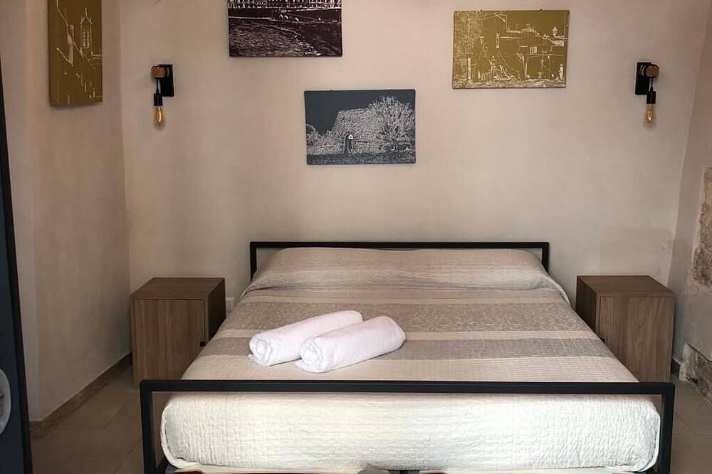 Locus Pendinelli Trani.The philosophy of a b&b, the details of a hotel!!! in Trani, Barletta-Andria-Trani