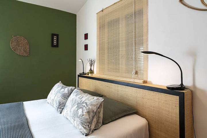 Gîte pour 3 personnes, avec terrasse ainsi que jardin et piscine à Saint-Rémy-de-Provence - 4