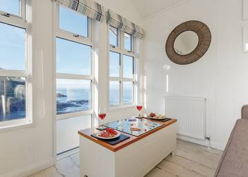 Lodge for 2 People in South West England, Devon, Photo 2