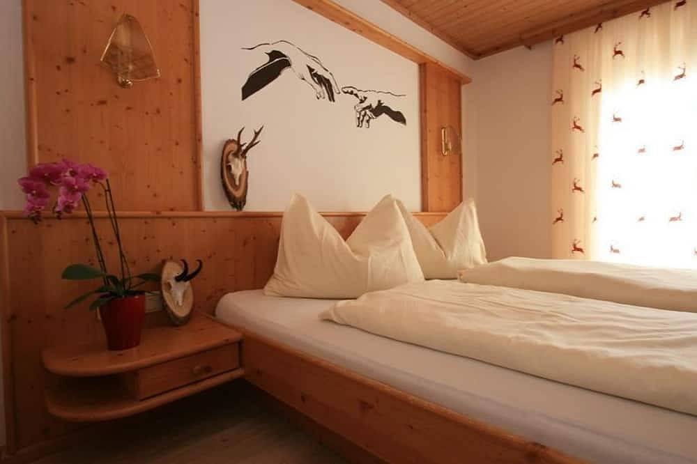 Doppelzimmer mit Dusche, Wc - Forsthof in Alpendorf, Sankt Johann im Pongau