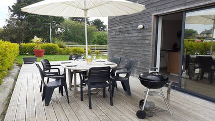 Gîte pour 6 personnes, avec terrasse et jardin dans Plage de Tréompan