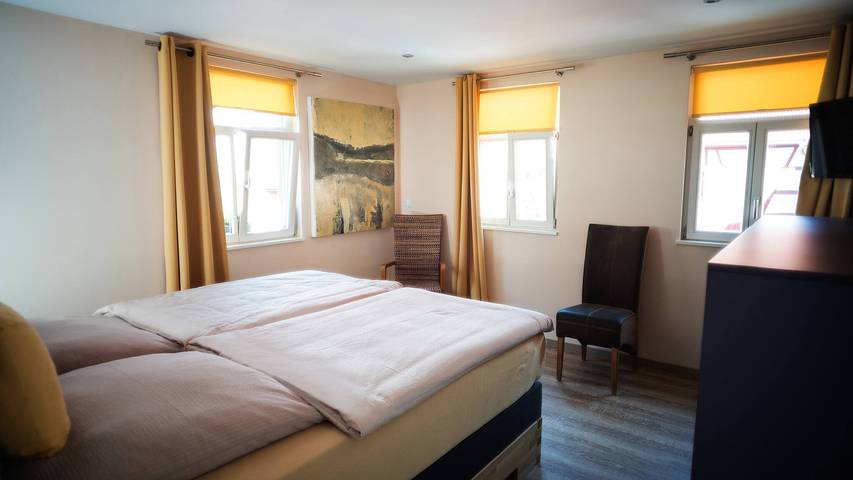 Ganze Wohnung, Charmantes Apartment mit 2 Schlafzimmern in Marktheidenfeld, Deutschland in Marktheidenfeld, Spessart-Mainland