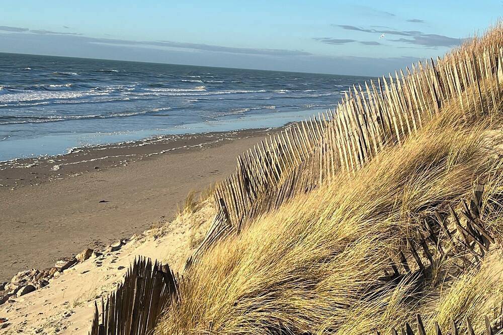 Entire apartment, Merlimont Beach 2 steps from the sea in Merlimont Plage, Merlimont