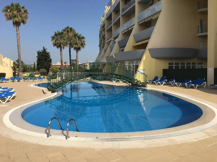 Ferienhaus mit Meerblick für 4 Personen, mit Kinderpool und Ausblick sowie Pool und Garten in Lagos