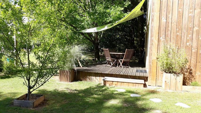 Location de vacances pour 6 personnes, avec vue ainsi que jardin et piscine à Saint-Mars-d'Outillé - 2