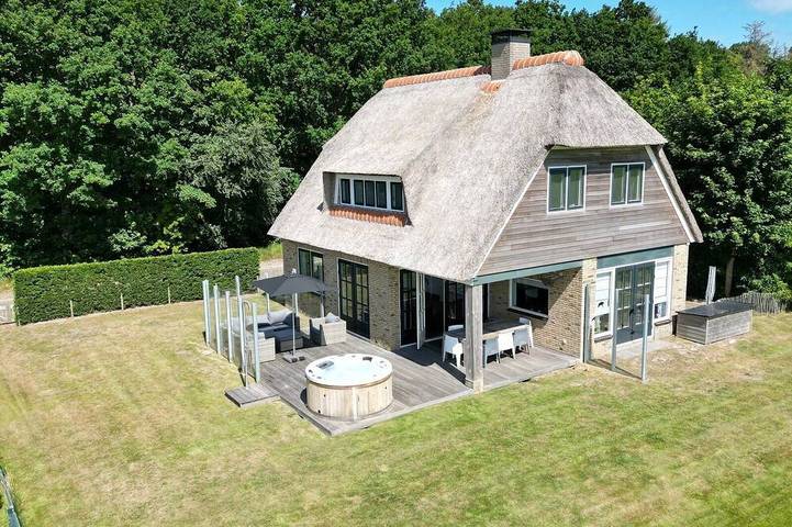 Vakantiehuis voor 8 personen, met whirlpool en tuin - 1