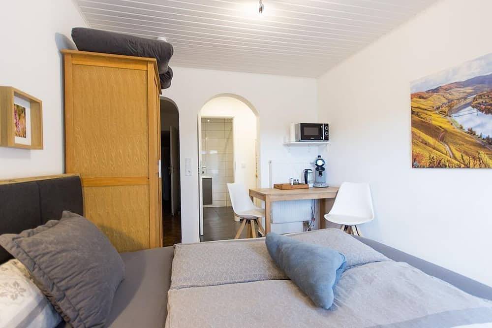 Ganze Wohnung, Kleines gemütliches Studio 1. in Moselnähe - Moselstudio Rosenburgblick in Zeltingen-Rachtig, Bernkastel-Kues & Umgebung