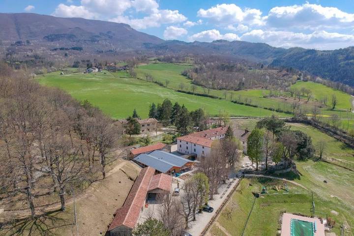 Agriturismo per 2 persone, con Terrazza e Giardino nonché Piscina a Bagno di Romagna