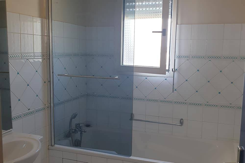 Apartamento entero, Furnished apartment in Saint Vaast la Hougue with feet in the water in Saint-Vaast-la-Hougue, Región de Cherbourg