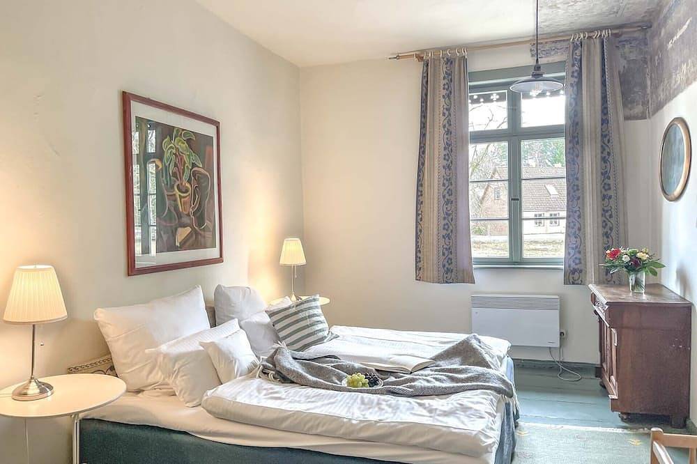 Traumhaff® memorial Summer by the Sea, private Nordicspa, 2 fireplaces, boat,dog in Rieth am See, Luckow