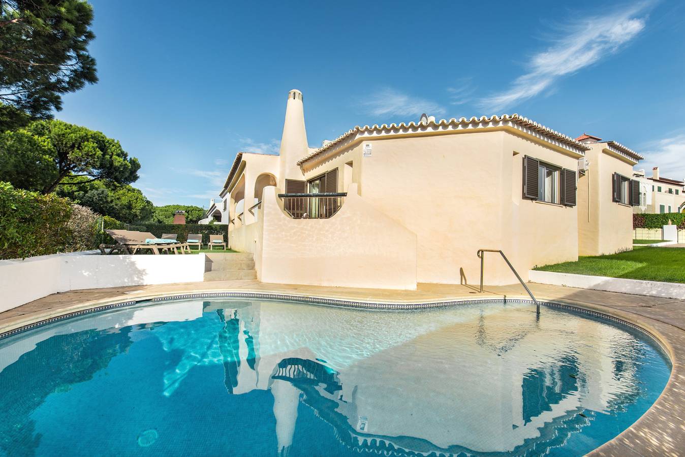 Zona del vecchio villaggio e vicino a tutti i servizi, con vista sul campo da golf in Vilamoura, Quarteira