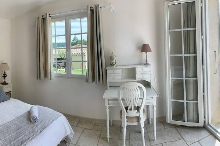 Location de vacances pour 8 personnes, avec jacuzzi et jardin à Alba-la-Romaine - 3