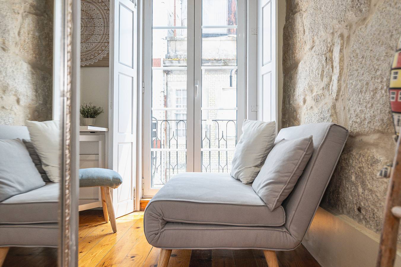 Hel studio-lejlighed, Bonjardim City Flats - Relaxing Terrace in Santo Ildefonso, Porto