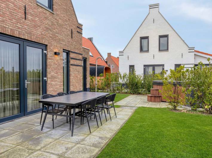 Ferienhaus für 6 Personen, mit Balkon/Terrasse und Terrasse