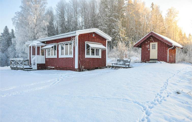 Hus för 4 Personer med terass in Rottneros, Värmland