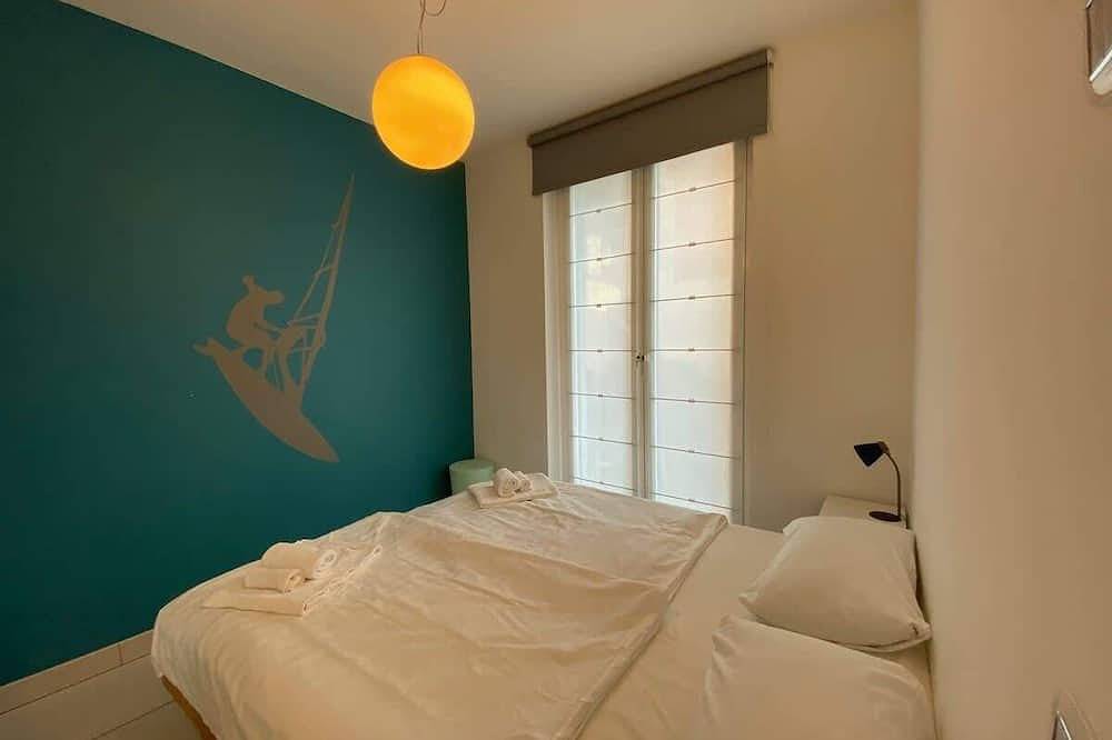 Entire apartment, Golfo Gabella apartment in Maccagno, Maccagno con Pino e Veddasca