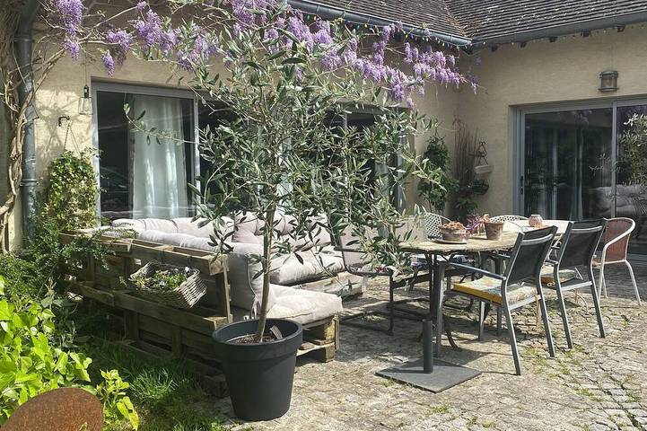 Ferienhaus für 8 Personen, mit Garten und Terrasse sowie Pool - 1