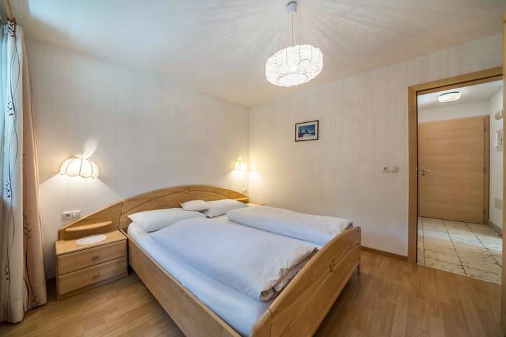 Entire apartment, Vacation Home "Maria Schneeglöcklein" with Mountain View, Balcony, Garden & Sauna in Capanne di Fuori, Moos in Passeier